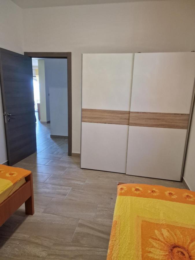 Kožino Yellow Cube מראה חיצוני תמונה